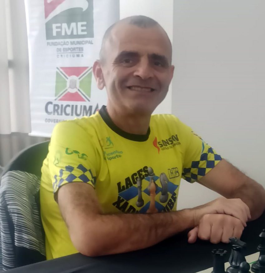 Enxadristas da FME Criciúma disputam torneio internacional na